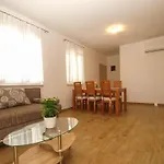 Διαμέρισμα Pikula App-1 By Interhome