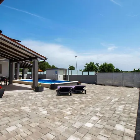 Apartmán Pikula App-1 By Interhome *