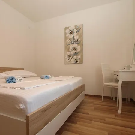 Pikula App-1 By Interhome Apartmán *