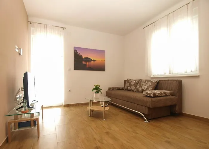 Pikula App-1 By Interhome