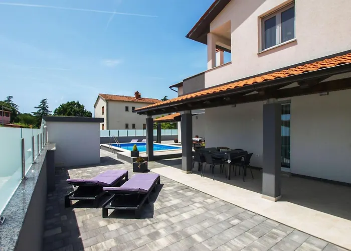 Pikula App-1 By Interhome *