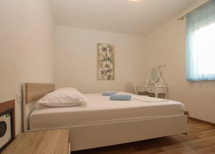 Pikula App-1 By Interhome * Štinjan